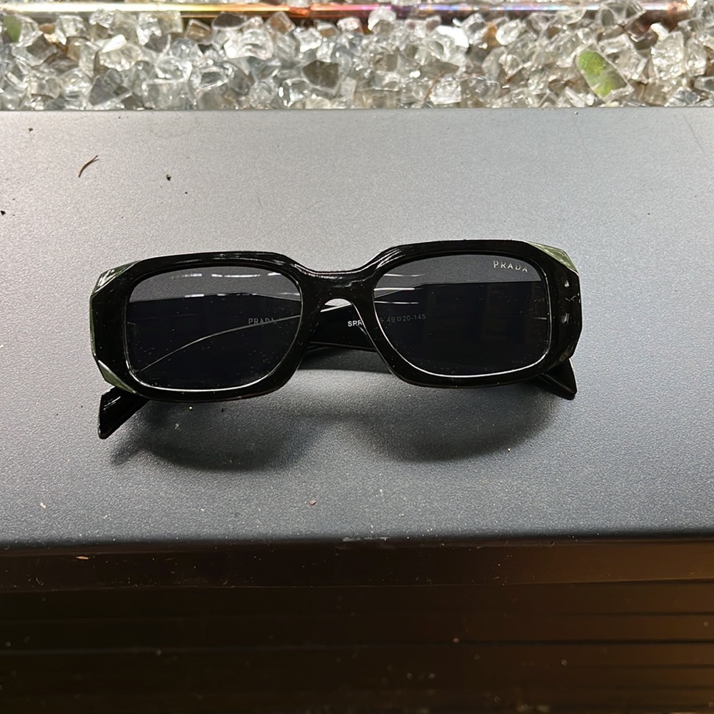 Prada Milano sunglasses - Picture 2 of 3